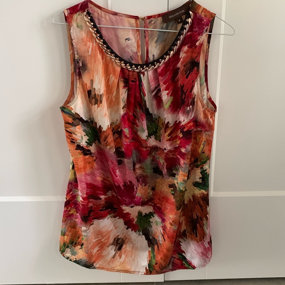 MELANIE LYNE Floral Necklace Blouse